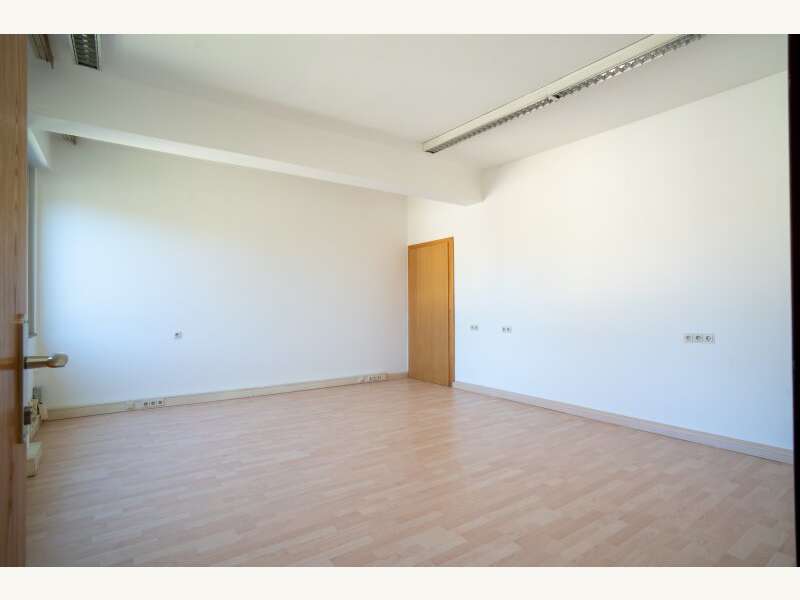 Büro/Praxis in 9020  - 19